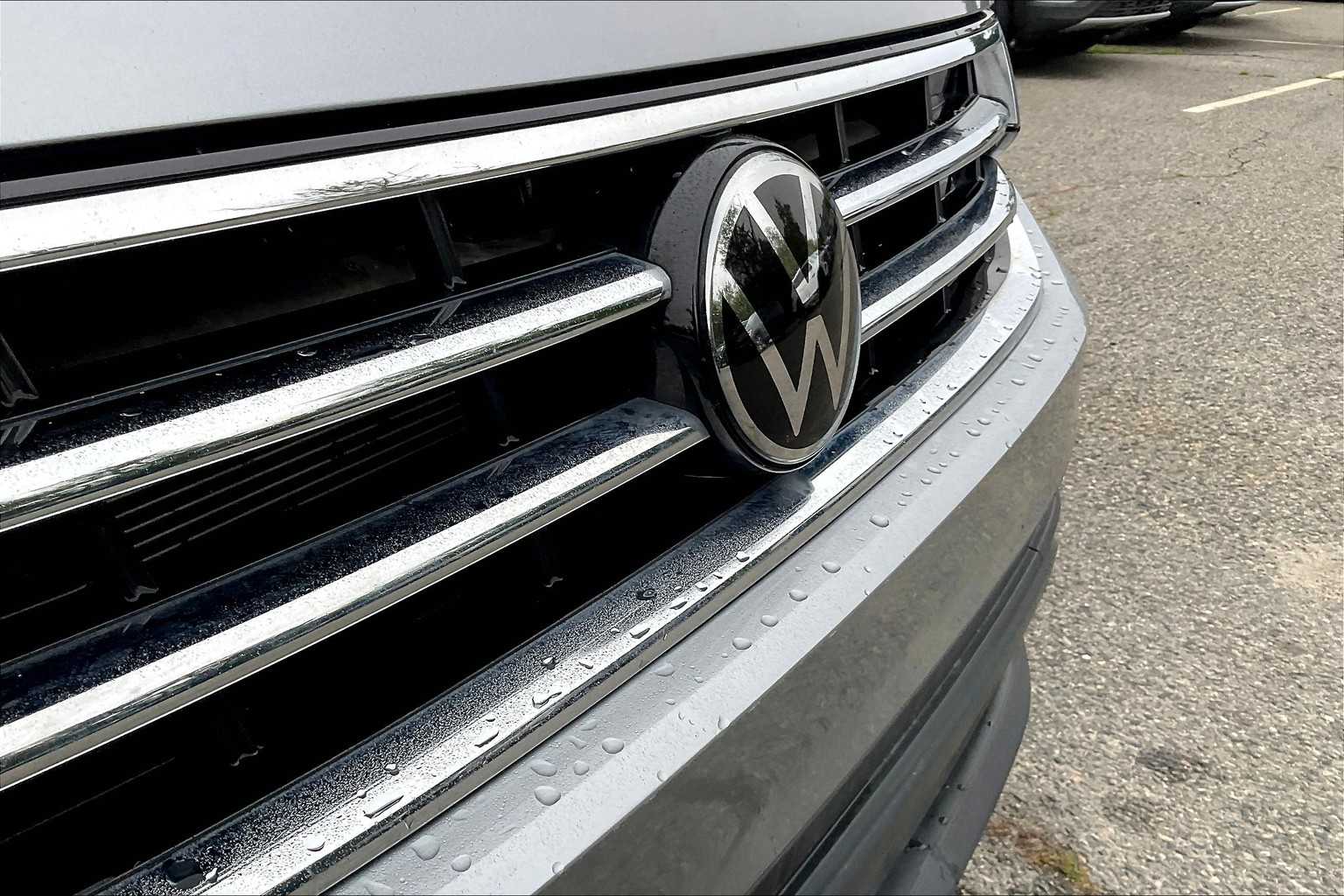 2024 Volkswagen Tiguan SE - Photo 30