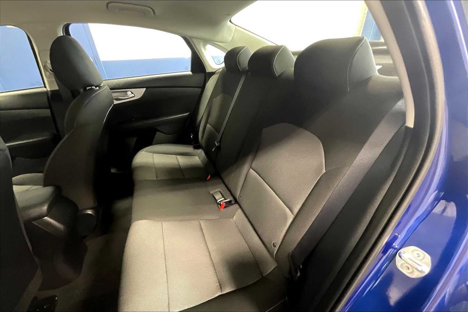2024 Kia Forte LXS - Photo 15