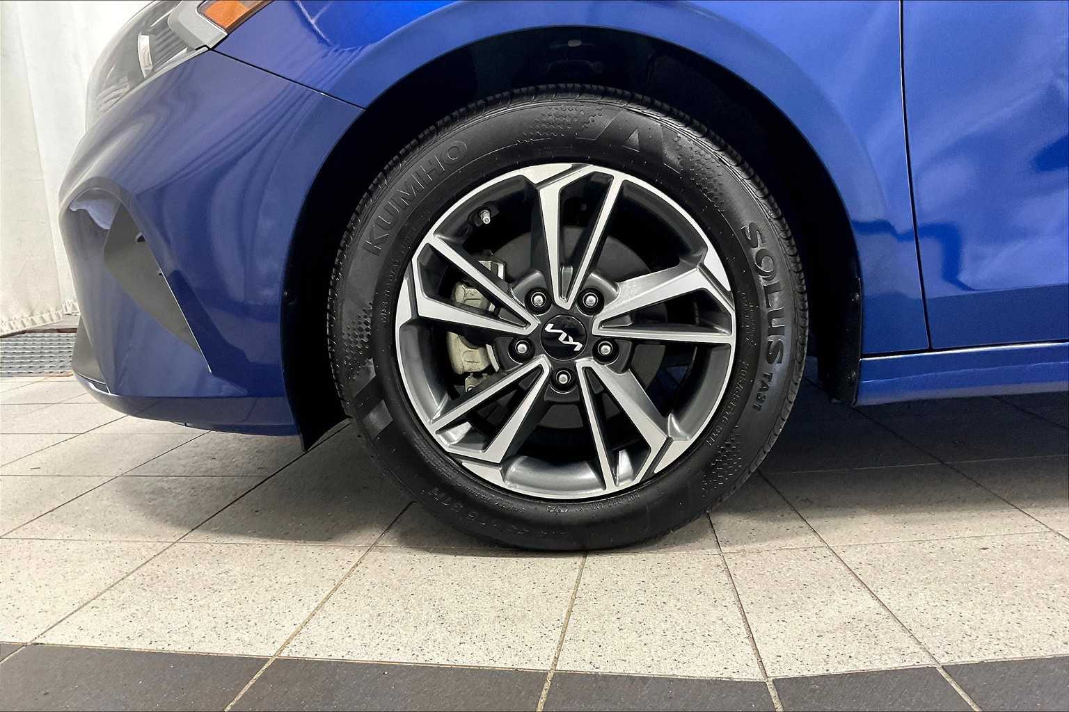 2024 Kia Forte LXS - Photo 7