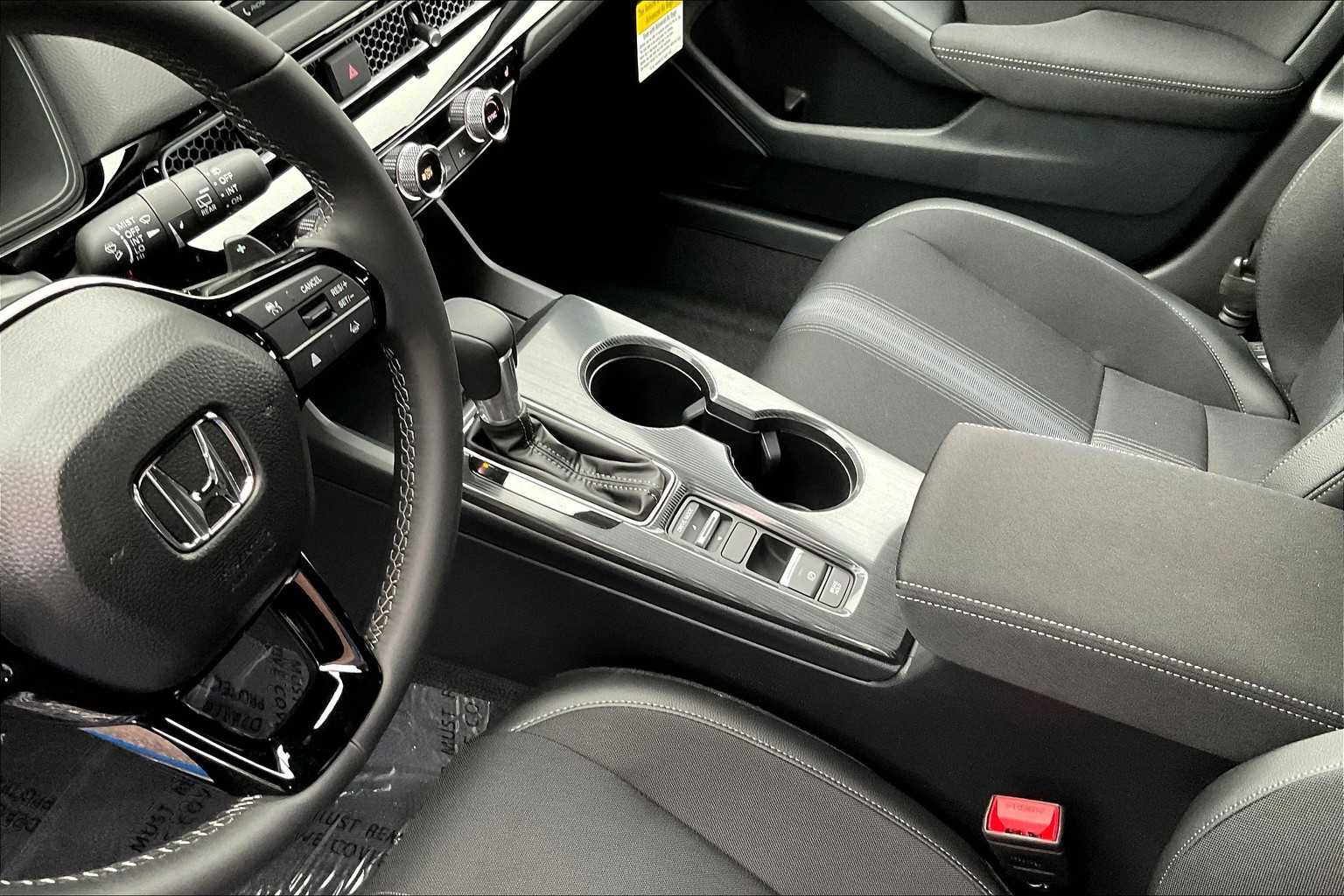 2025 Honda Civic Hatchback Hybrid Sport - Photo 14