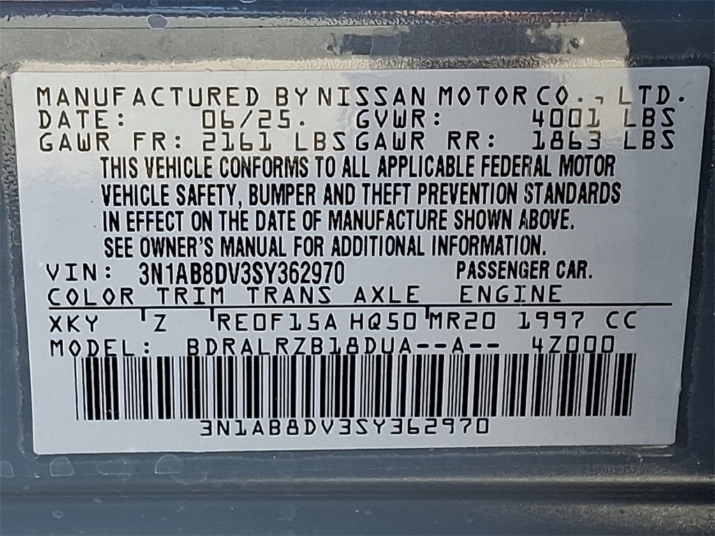 2025 Nissan Sentra SR - Photo 18