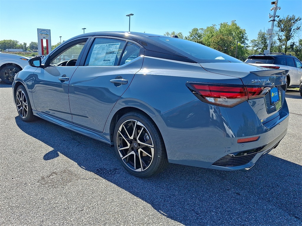 2025 Nissan Sentra SR - Photo 3
