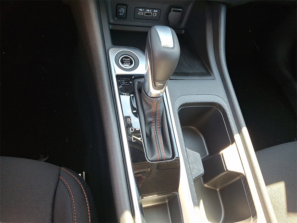 2025 Nissan Sentra SR - Photo 10