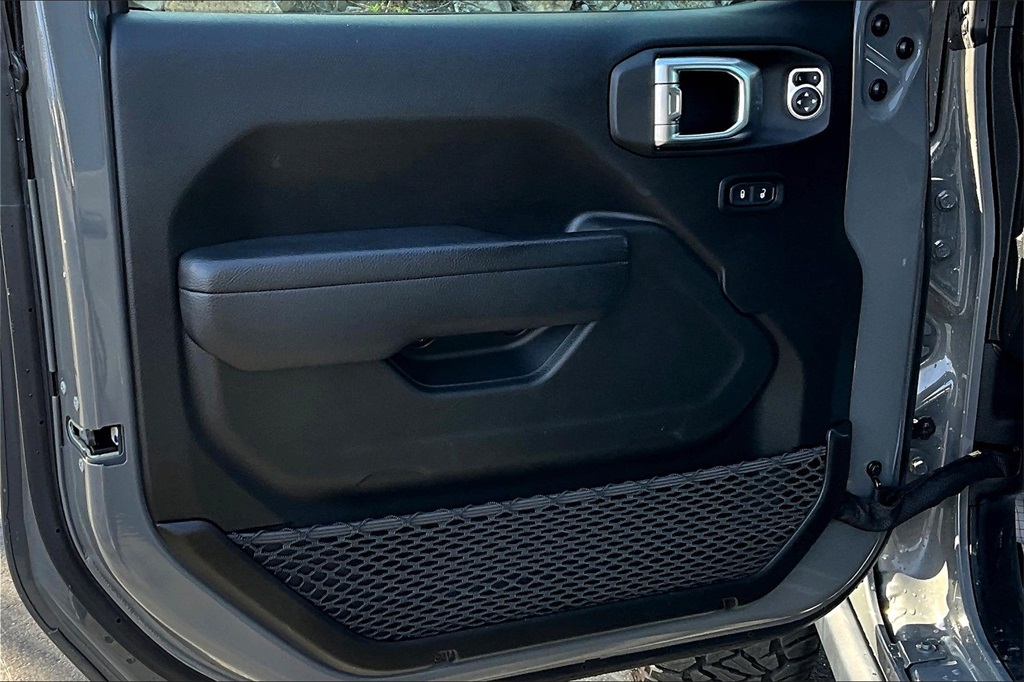 2023 Jeep Gladiator Willys - Photo 9