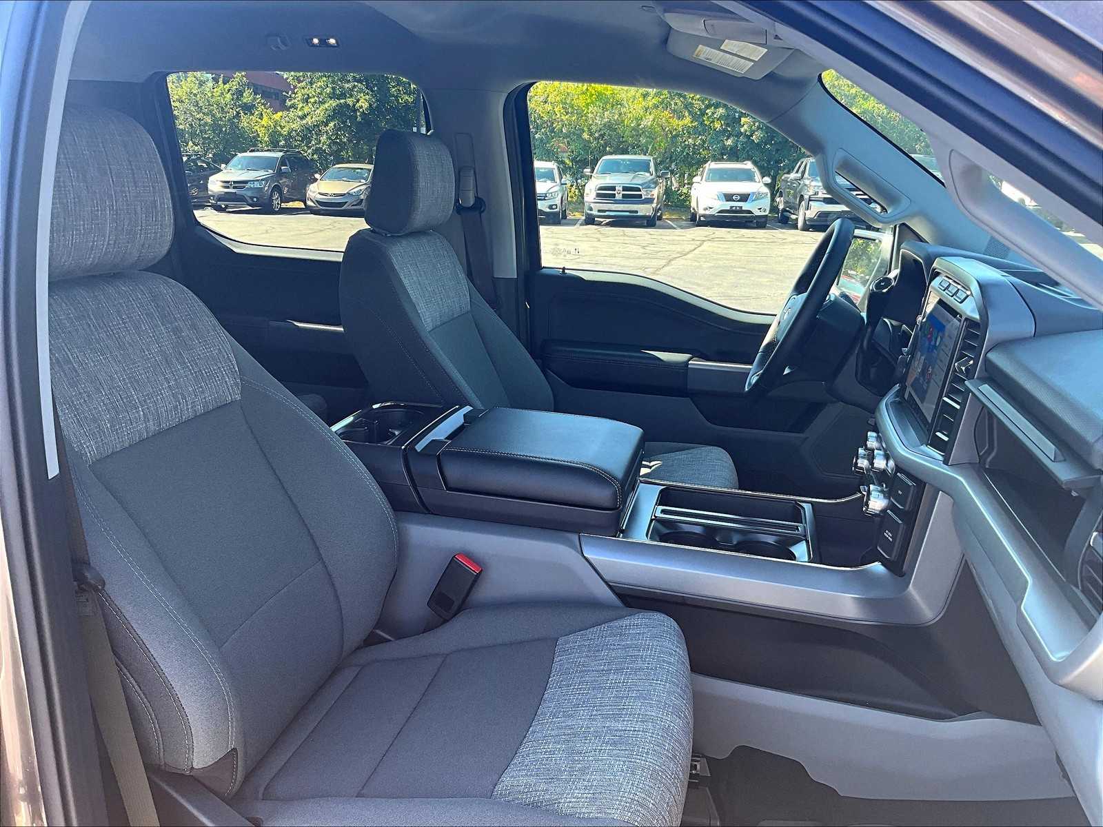 2023 Ford F-150 XLT - Photo 11