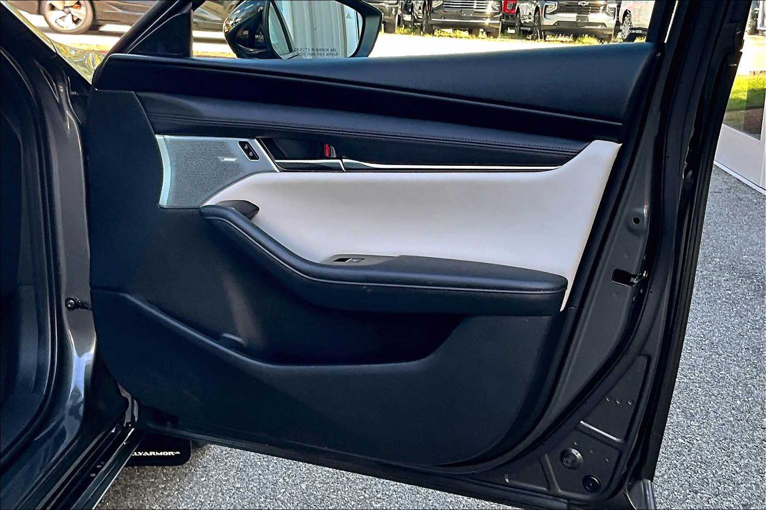 2022 Mazda Mazda3 Hatchback 2.5 Turbo - Photo 12