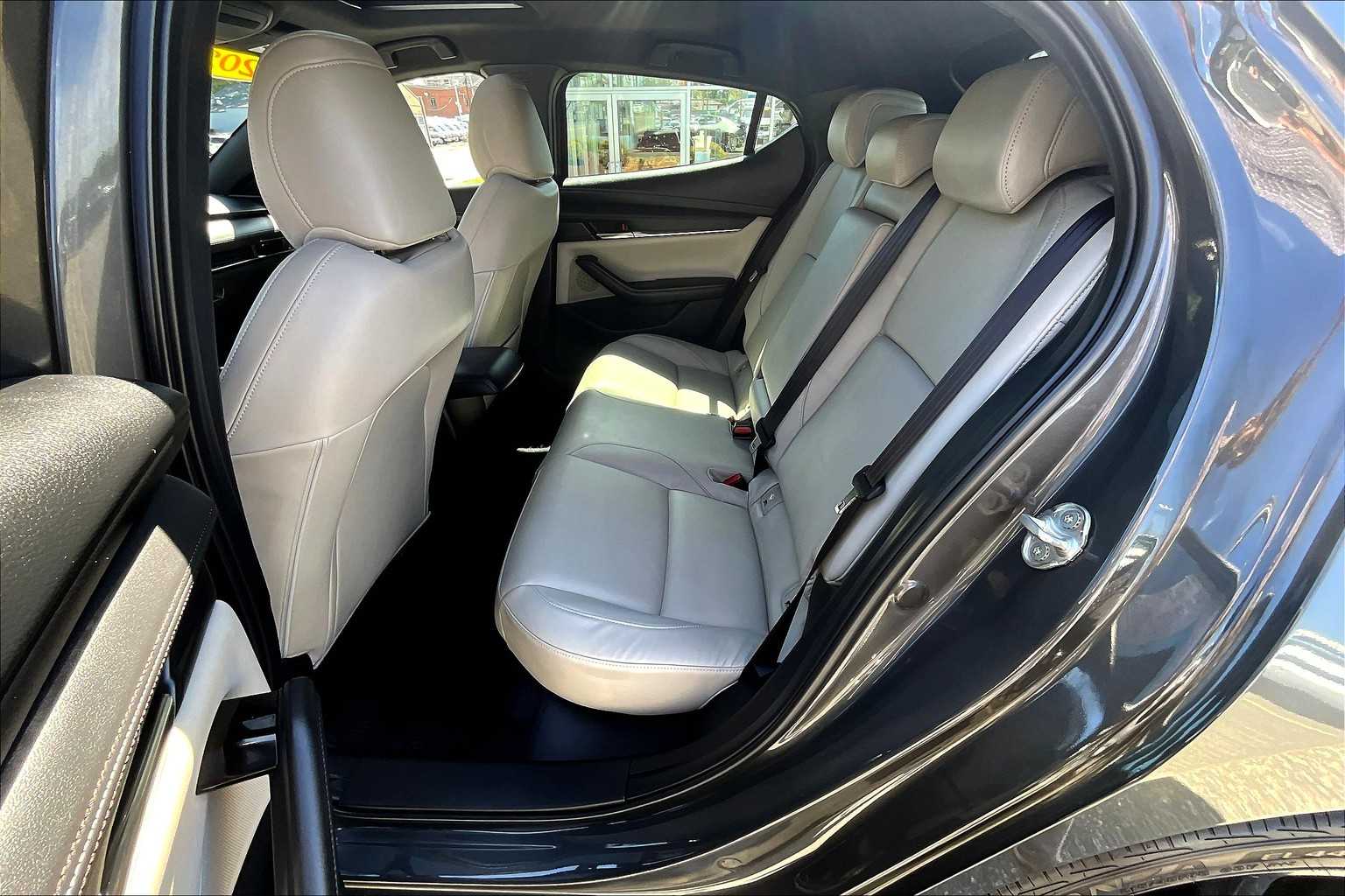 2022 Mazda Mazda3 Hatchback 2.5 Turbo - Photo 15