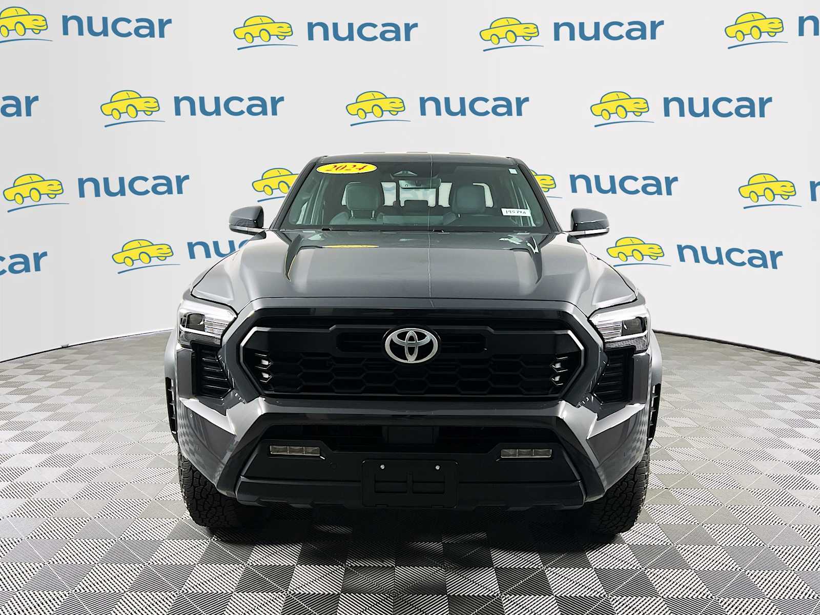 2024 Toyota Tacoma TRD Off Road - Photo 2