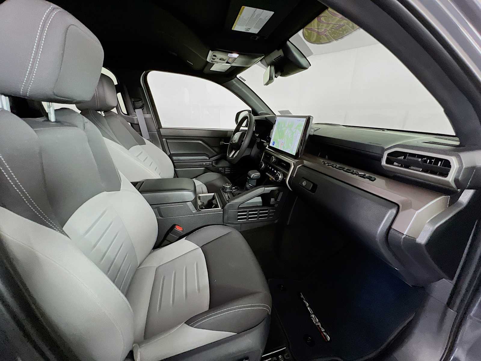 2024 Toyota Tacoma TRD Off Road - Photo 27