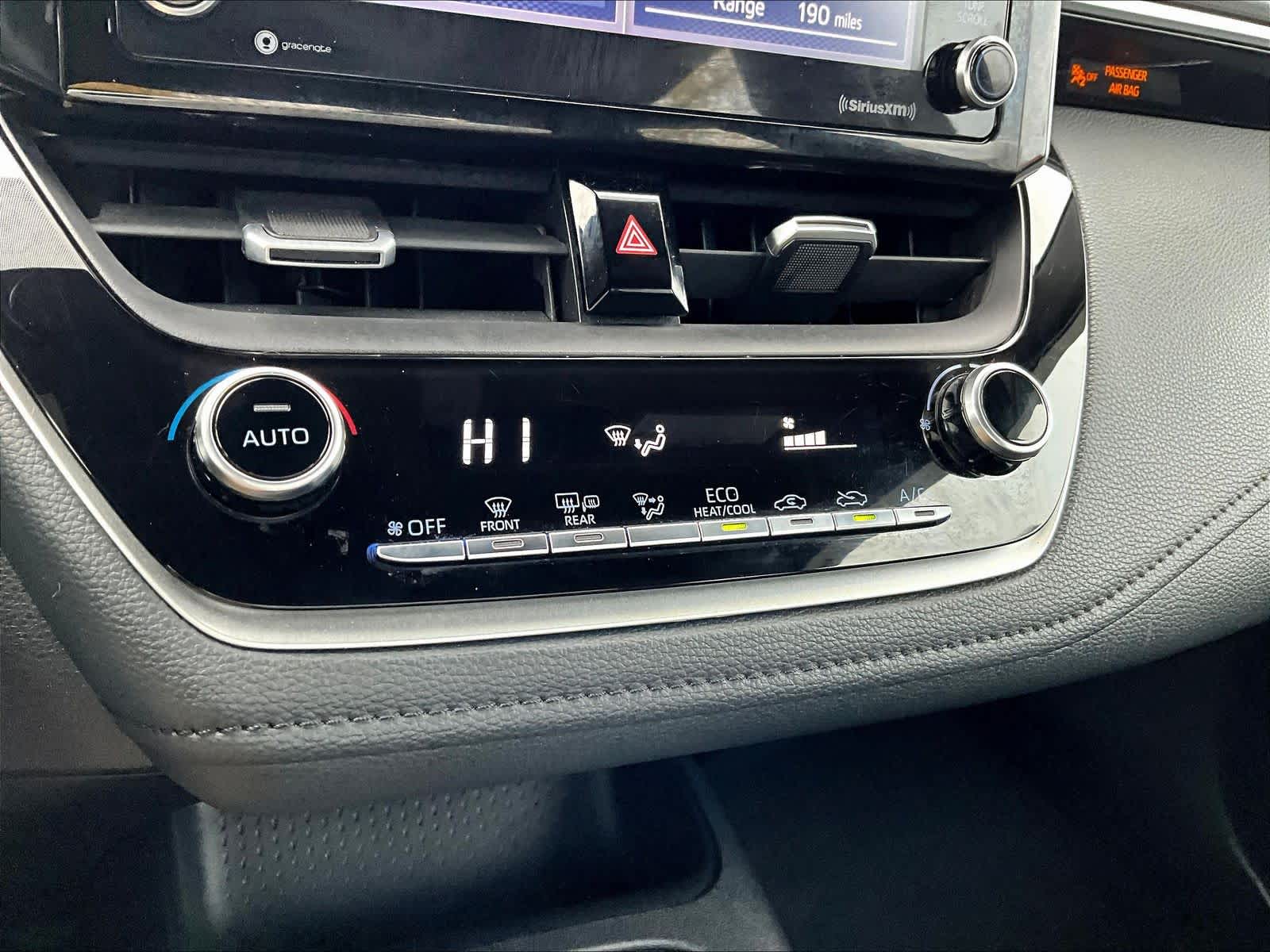 2021 Toyota Corolla SE - Photo 26