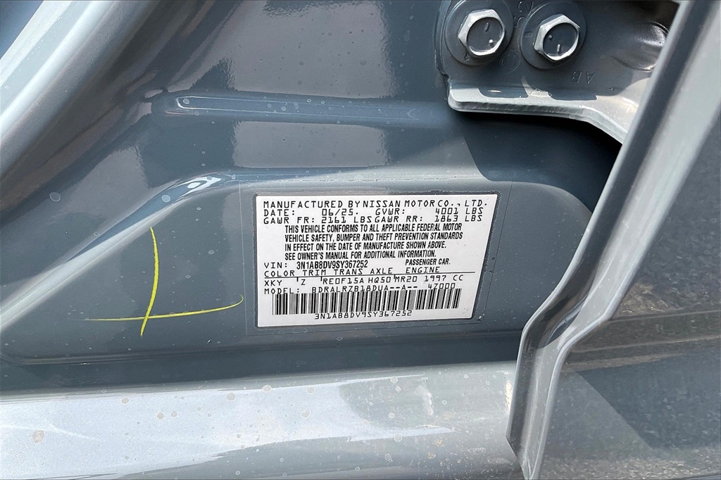2025 Nissan Sentra SR - Photo 16
