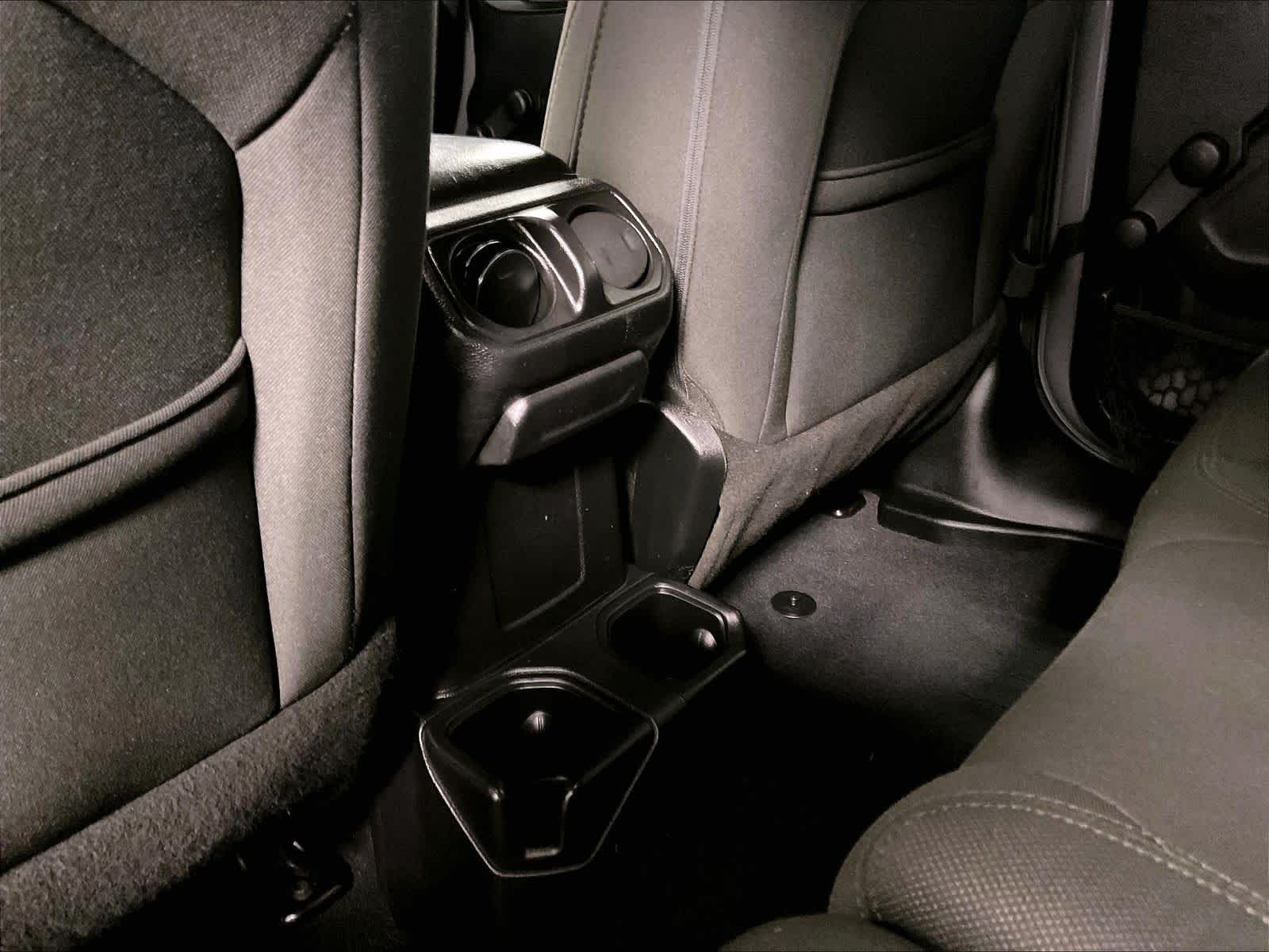 2018 Jeep Wrangler Unlimited Sport - Photo 27