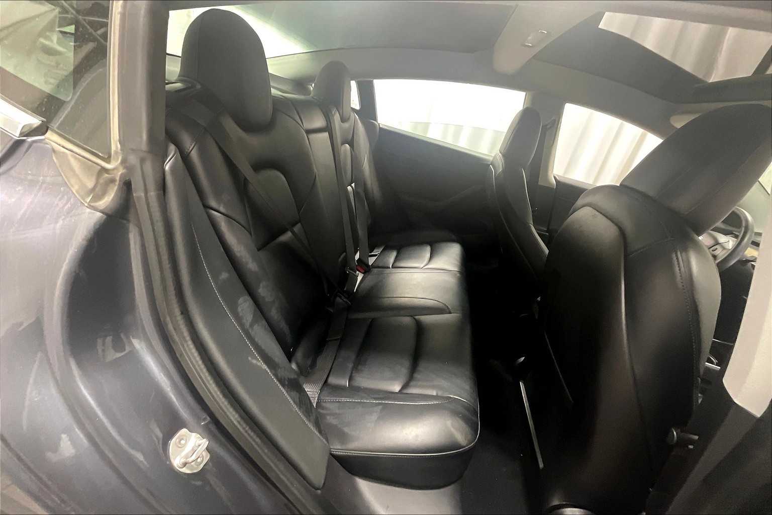 2020 Tesla Model 3 Long Range - Photo 16