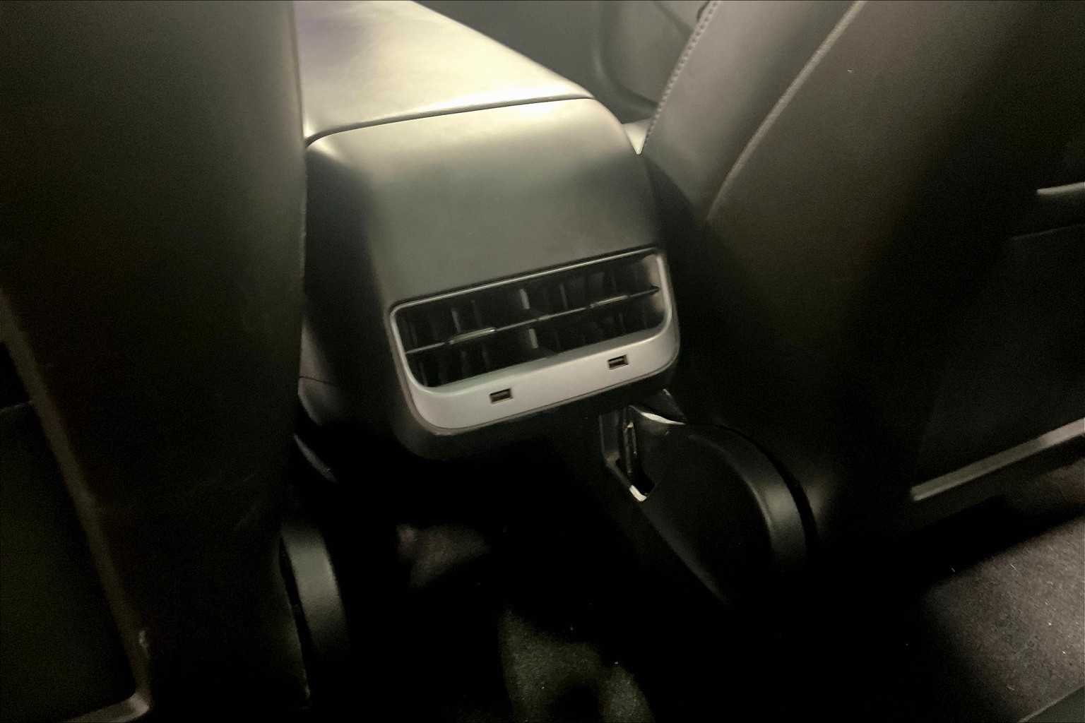 2020 Tesla Model 3 Long Range - Photo 27