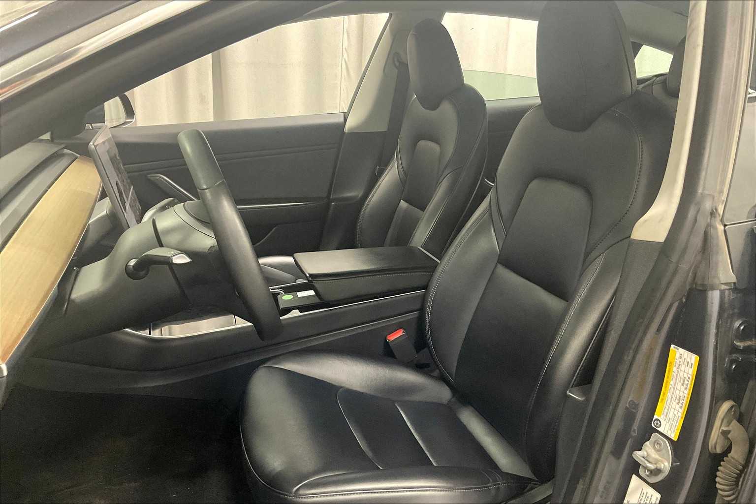 2020 Tesla Model 3 Long Range - Photo 10