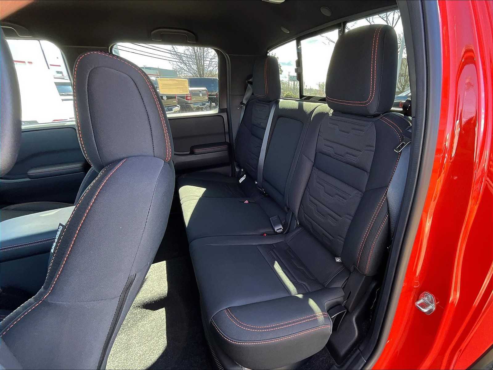 2025 Nissan Frontier PRO-4X - Photo 15