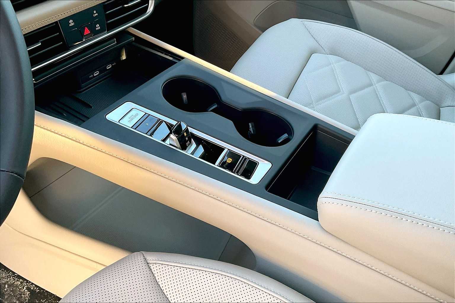 2025 Volkswagen Atlas 2.0T SE - Photo 14