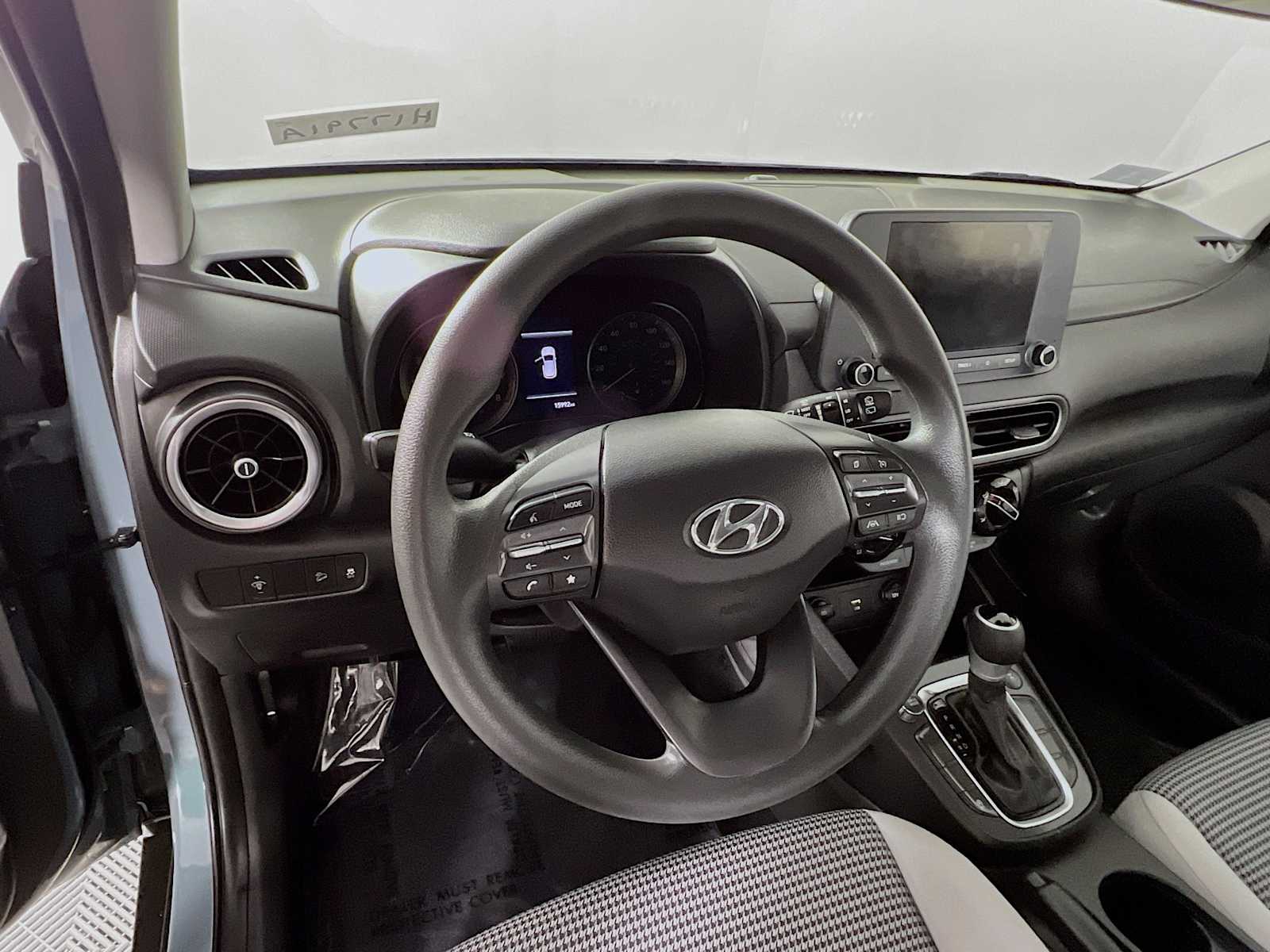 2022 Hyundai Kona SE - Photo 11