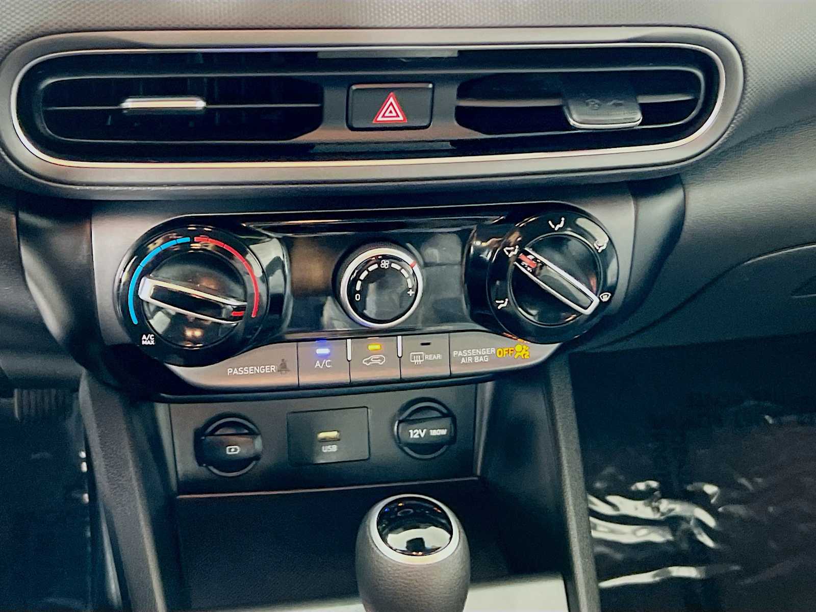 2022 Hyundai Kona SE - Photo 15