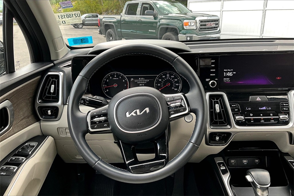 2022 Kia Sorento S - Photo 18