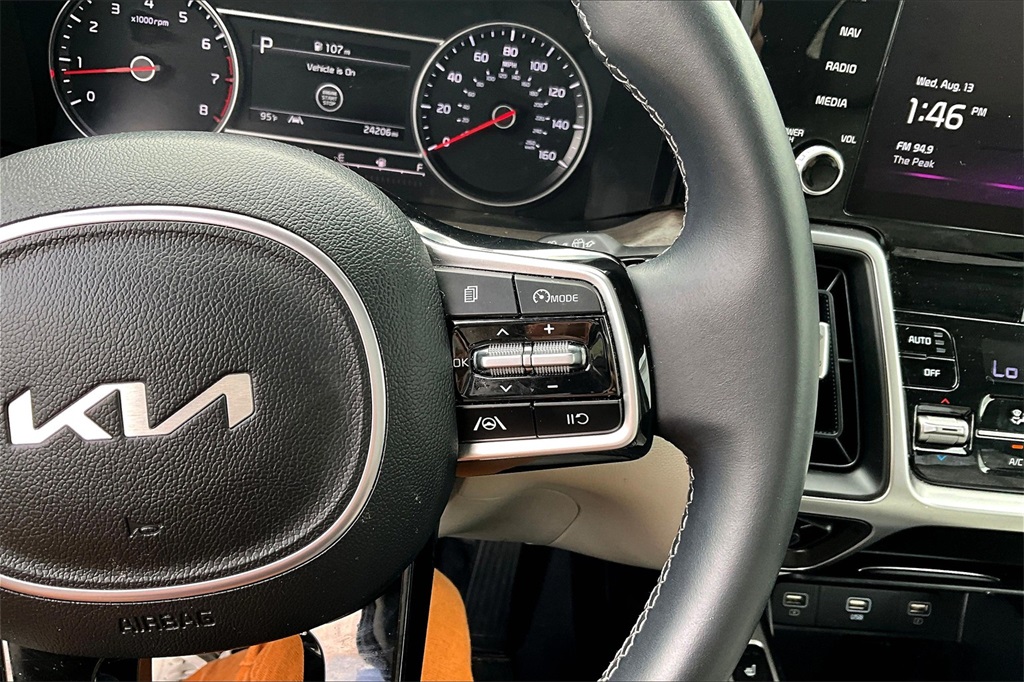 2022 Kia Sorento S - Photo 25