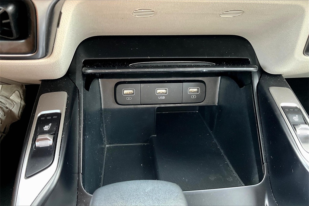 2022 Kia Sorento S - Photo 28