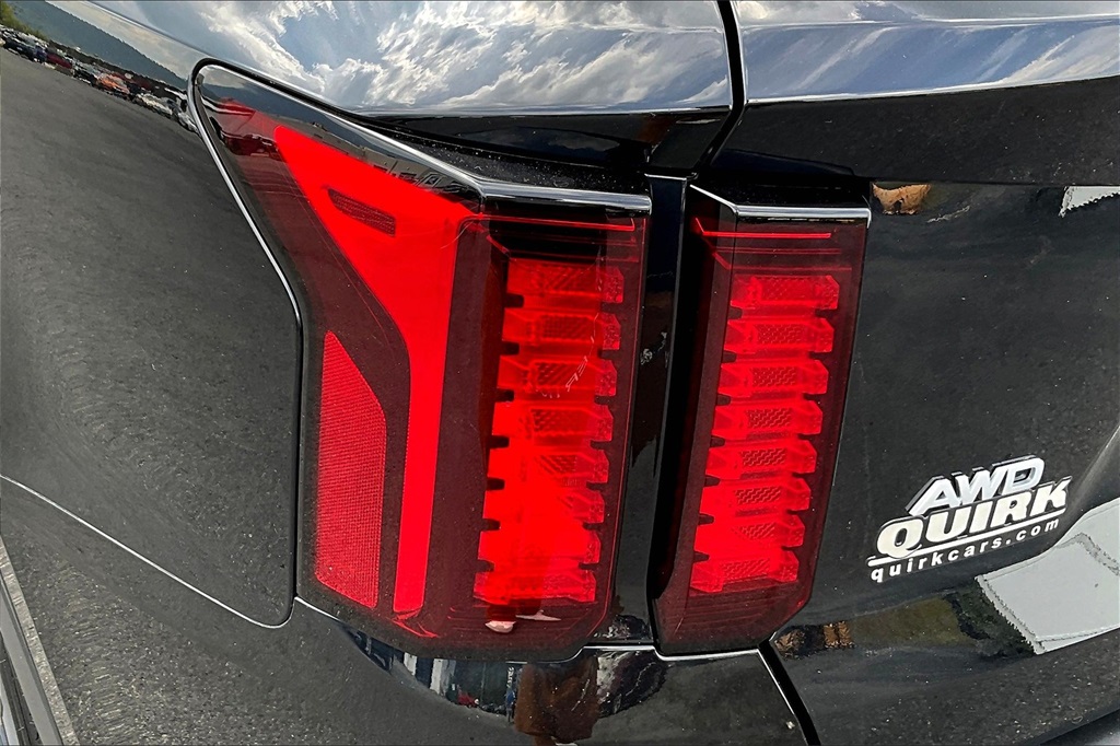 2022 Kia Sorento S - Photo 32