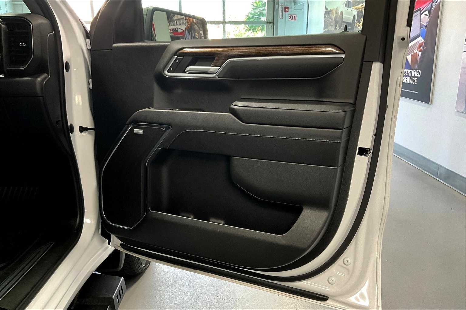 2023 GMC Sierra 1500 Elevation - Photo 12