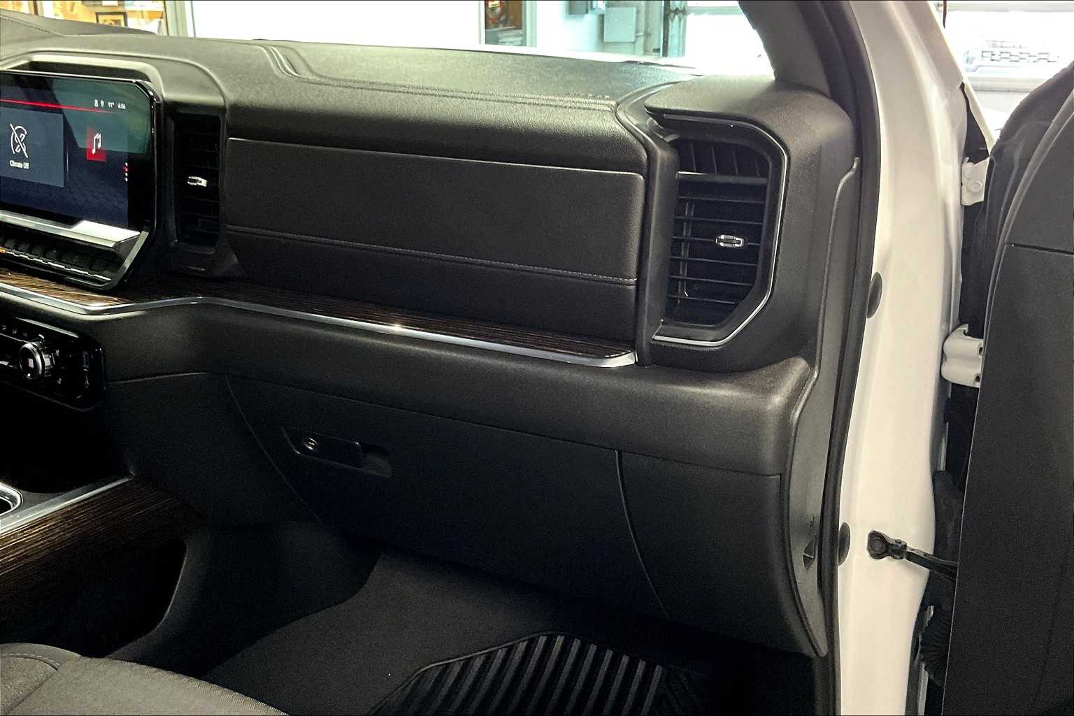 2023 GMC Sierra 1500 Elevation - Photo 13