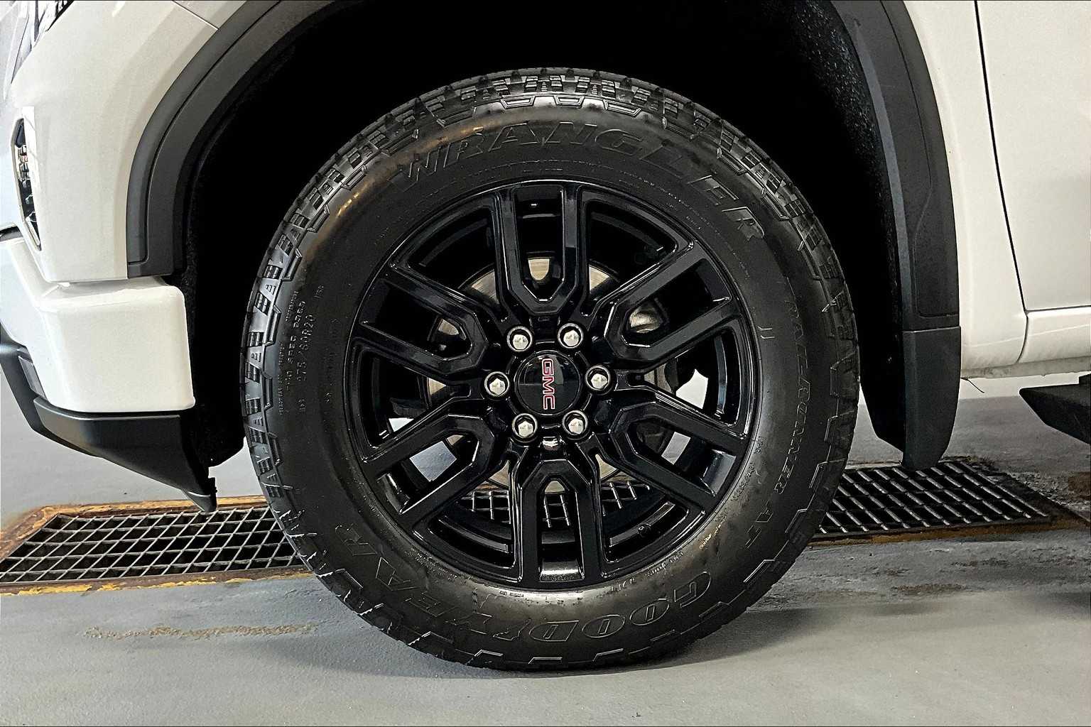2023 GMC Sierra 1500 Elevation - Photo 7