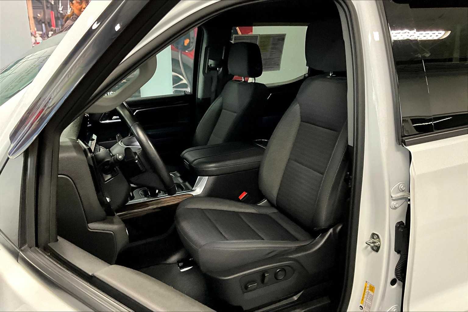2023 GMC Sierra 1500 Elevation - Photo 10