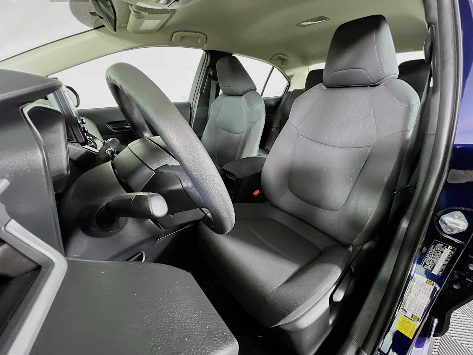 2022 Toyota Corolla LE - Photo 20