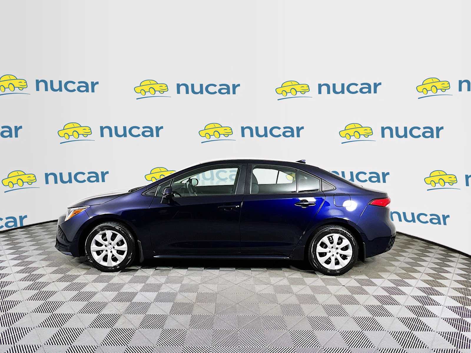 2022 Toyota Corolla LE - Photo 4