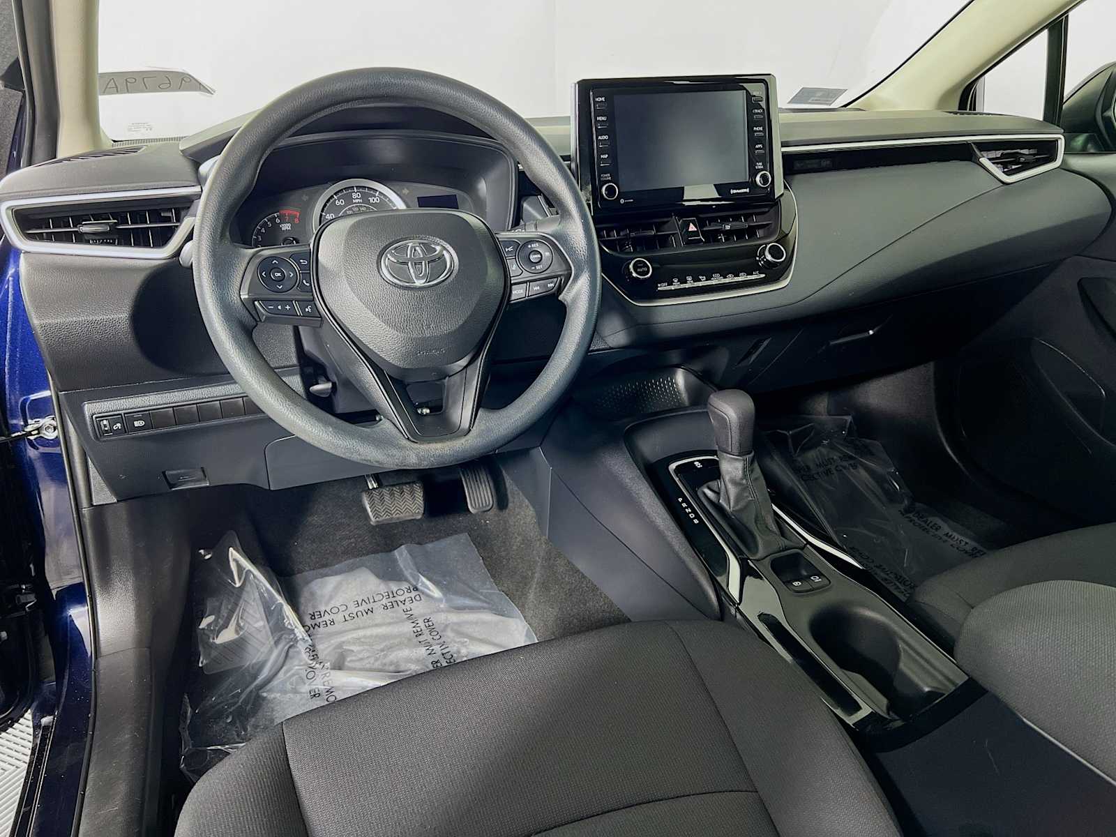 2022 Toyota Corolla LE - Photo 9