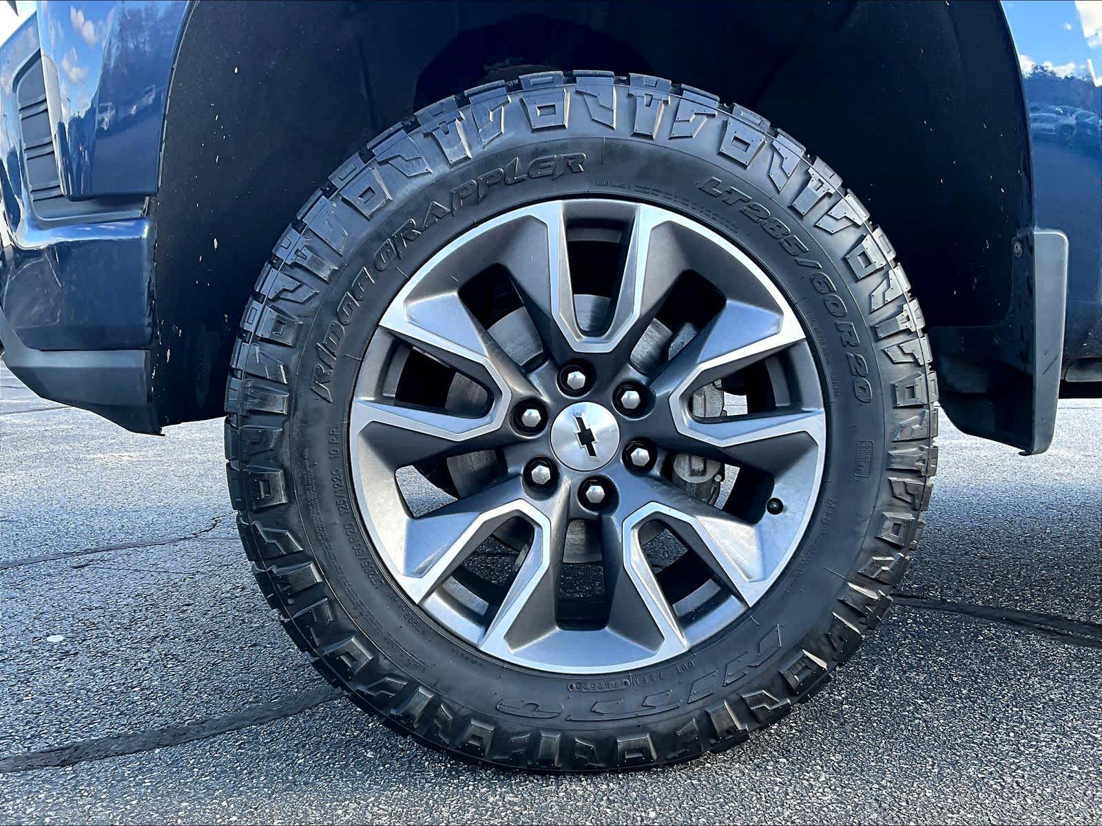 2020 Chevrolet Silverado 1500 RST - Photo 7