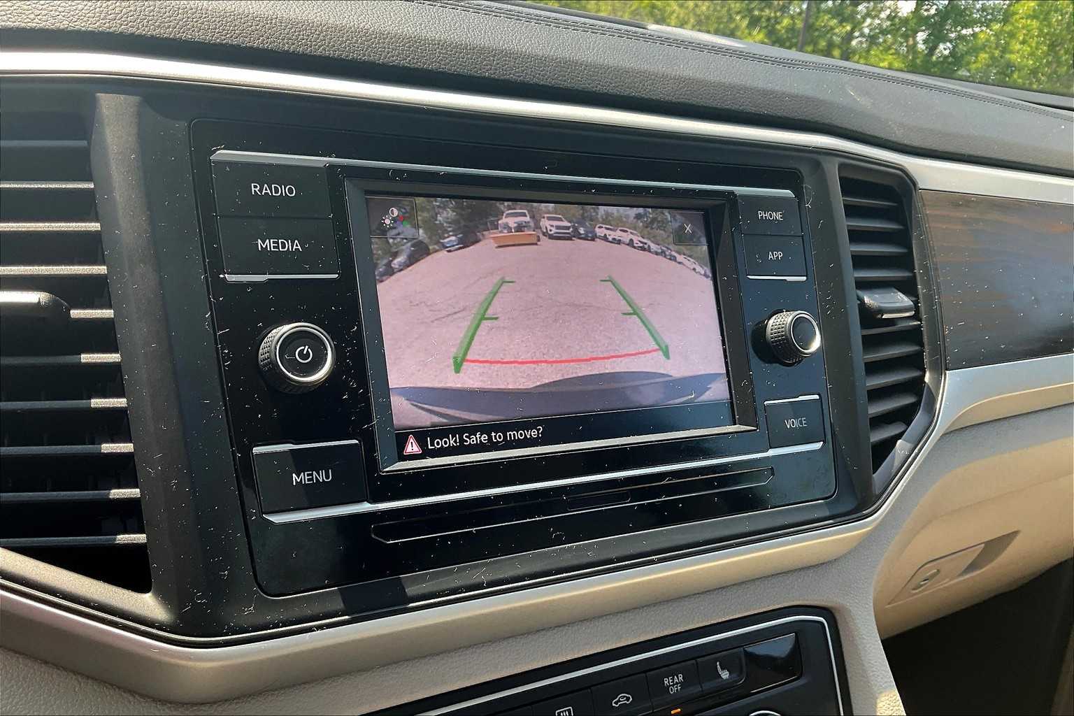 2022 Volkswagen Atlas 2.0T SE - Photo 20