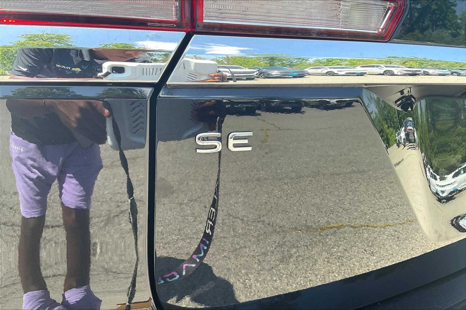 2022 Volkswagen Atlas 2.0T SE - Photo 28