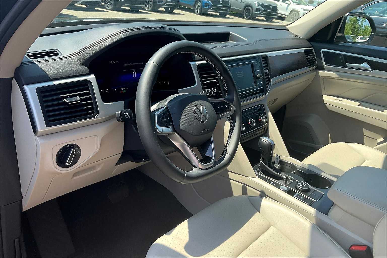 2022 Volkswagen Atlas 2.0T SE - Photo 8