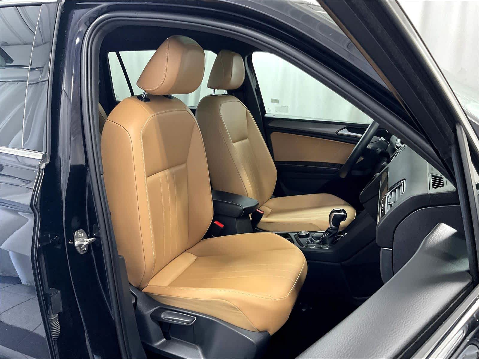 2022 Volkswagen Tiguan SE - Photo 11