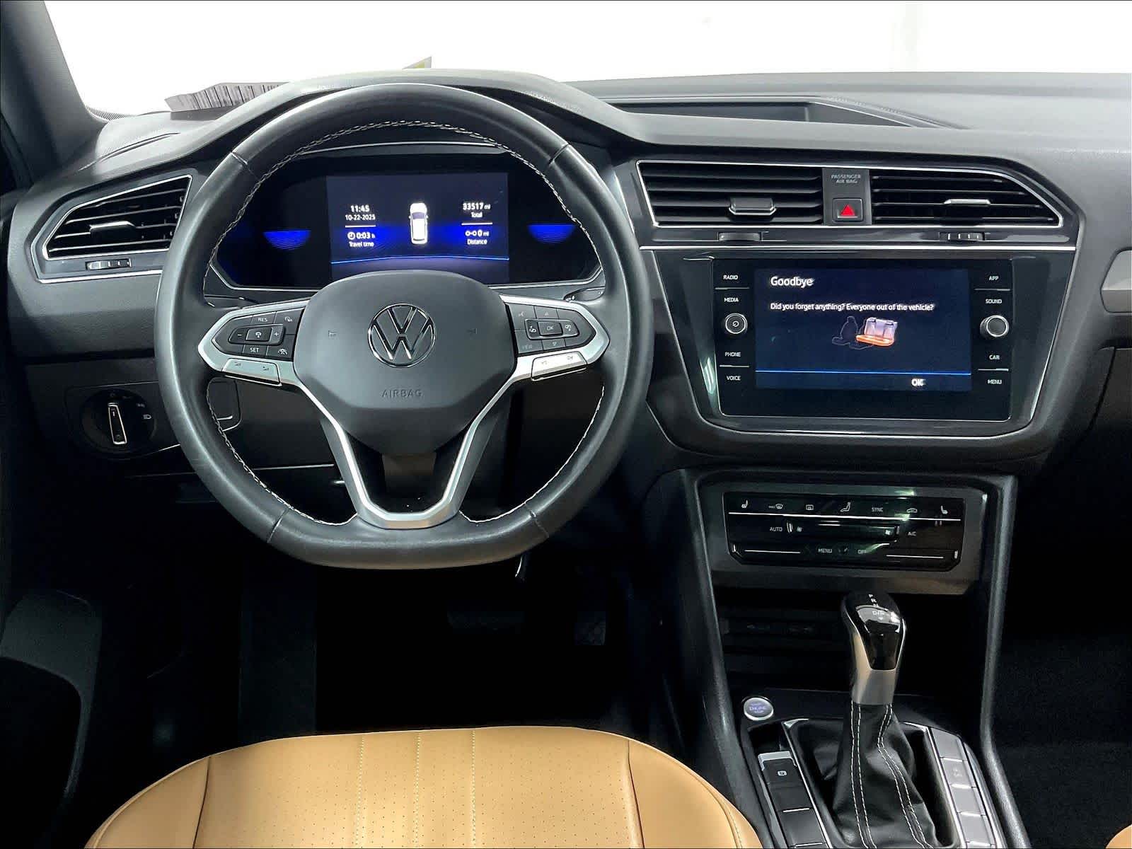 2022 Volkswagen Tiguan SE - Photo 17