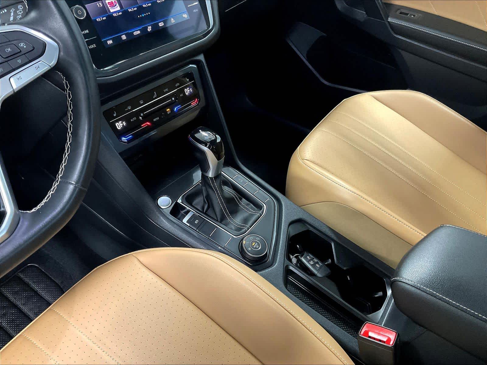 2022 Volkswagen Tiguan SE - Photo 20