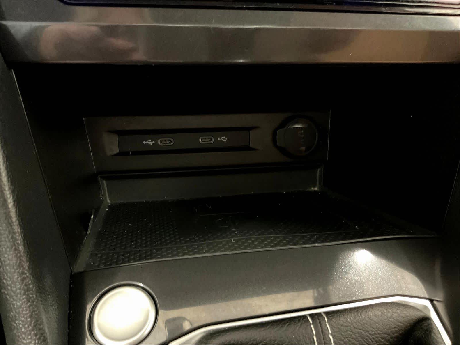 2022 Volkswagen Tiguan SE - Photo 27