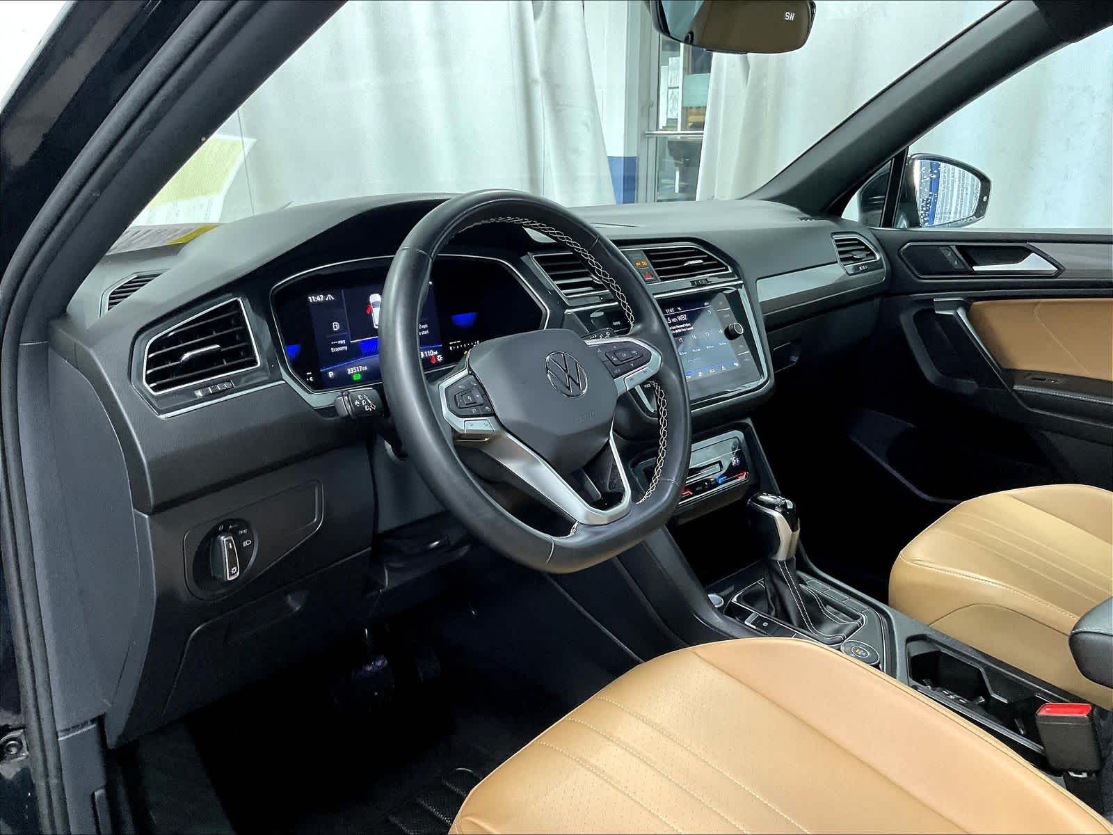 2022 Volkswagen Tiguan SE - Photo 8