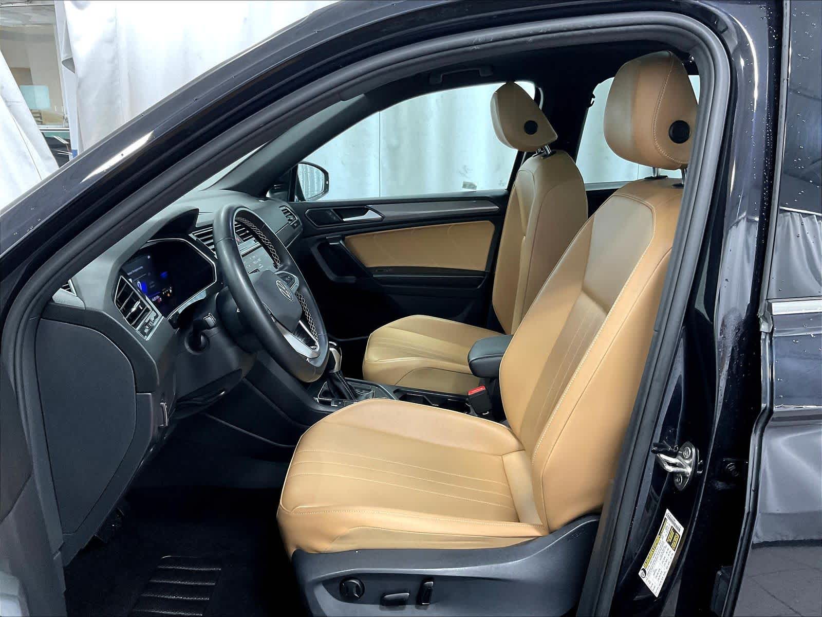 2022 Volkswagen Tiguan SE - Photo 10