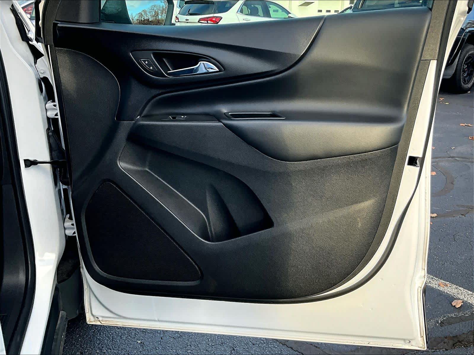 2022 Chevrolet Equinox LT - Photo 12