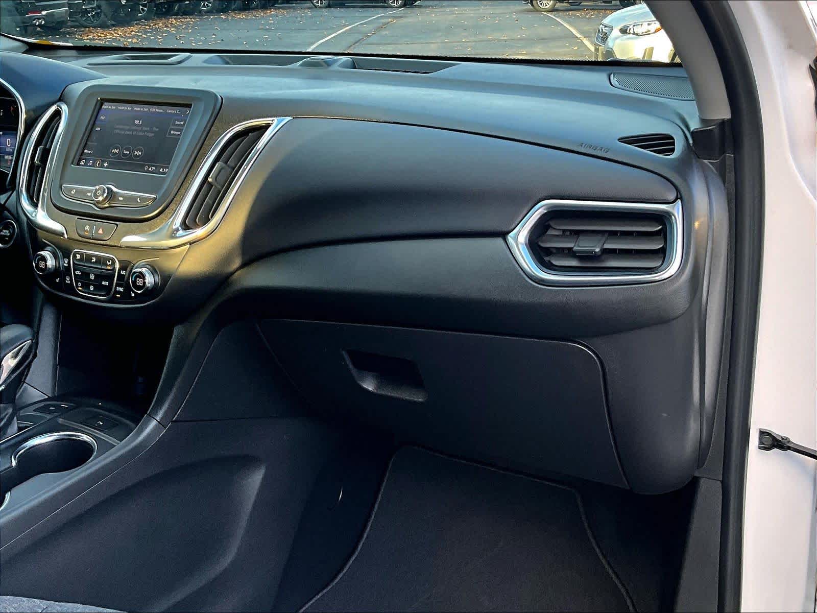 2022 Chevrolet Equinox LT - Photo 13