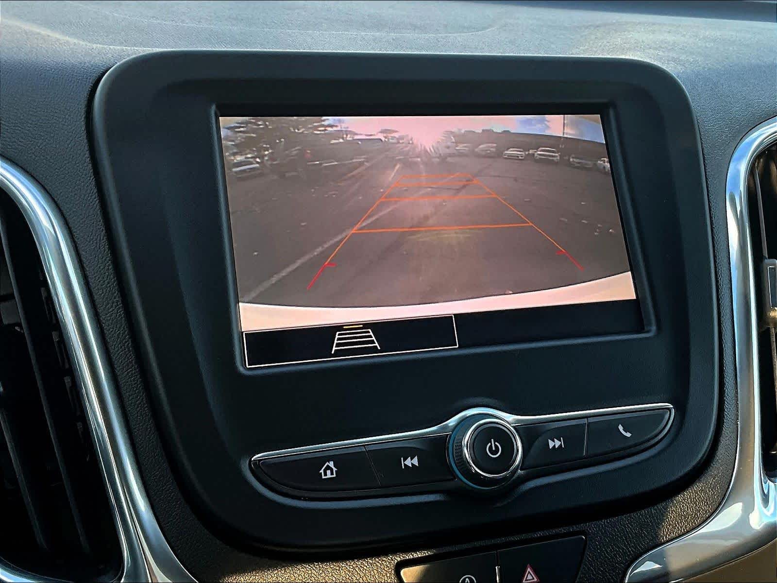 2022 Chevrolet Equinox LT - Photo 18