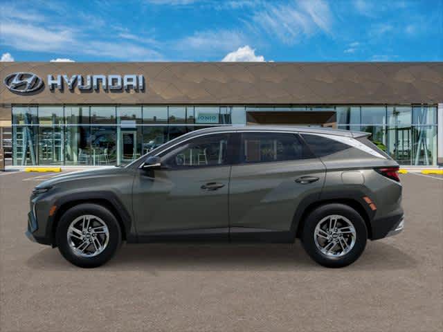 2025 Hyundai Tucson SE - Photo 3