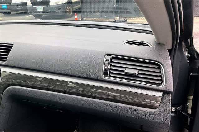 2018 Volkswagen Passat 2.0T SE - Photo 17