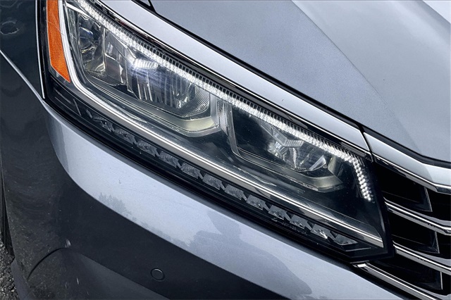 2018 Volkswagen Passat 2.0T SE - Photo 31
